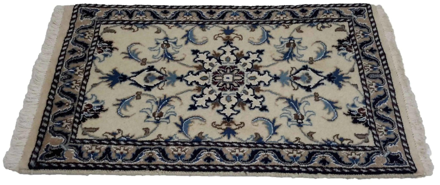 Canvello Hand Made Formal Medallion Silkroad Nain 12 Line Rug - 1'9'' X 2'0'' - Canvello