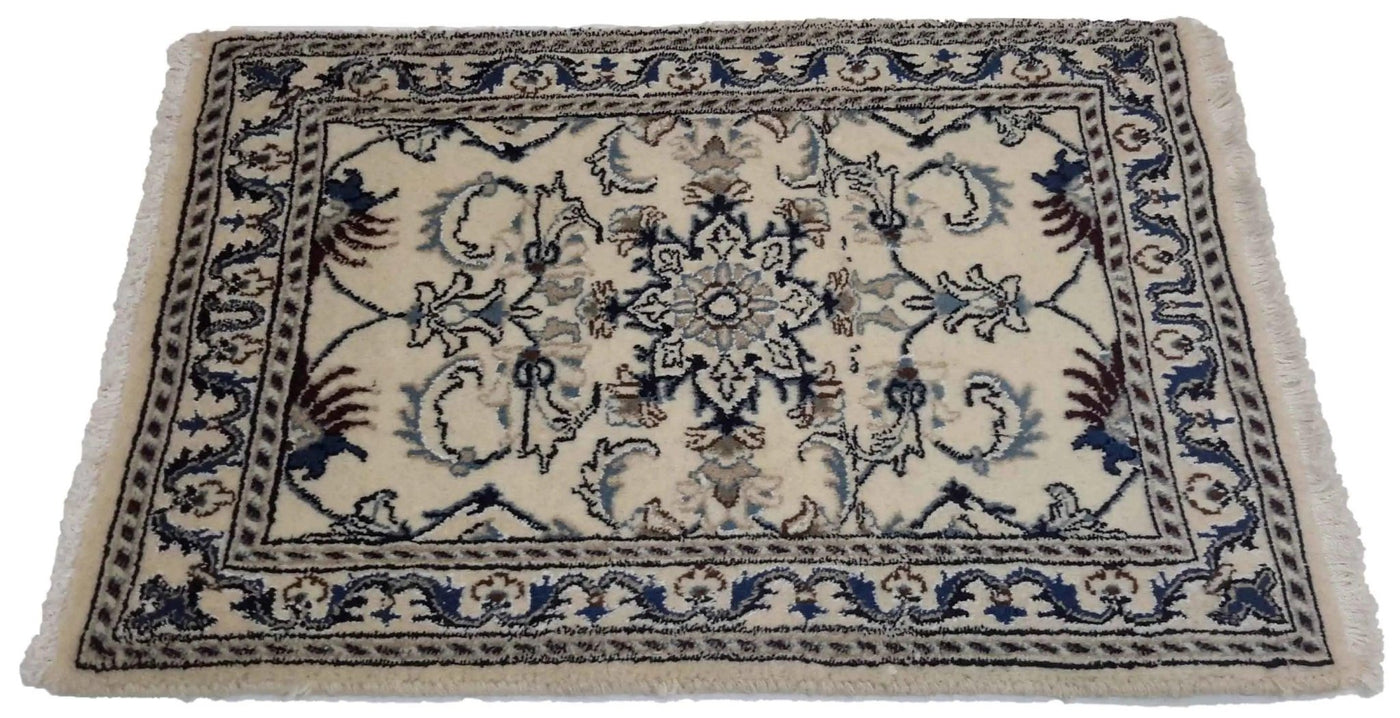 Canvello Hand Made Formal Medallion Silkroad Nain 12 Line Rug - 2'1'' X 2'9'' - Canvello