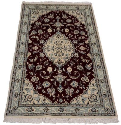 Canvello Hand Made Formal Medallion Silkroad Nain 9 Line Rug - 2'11'' X 4'9'' - Canvello