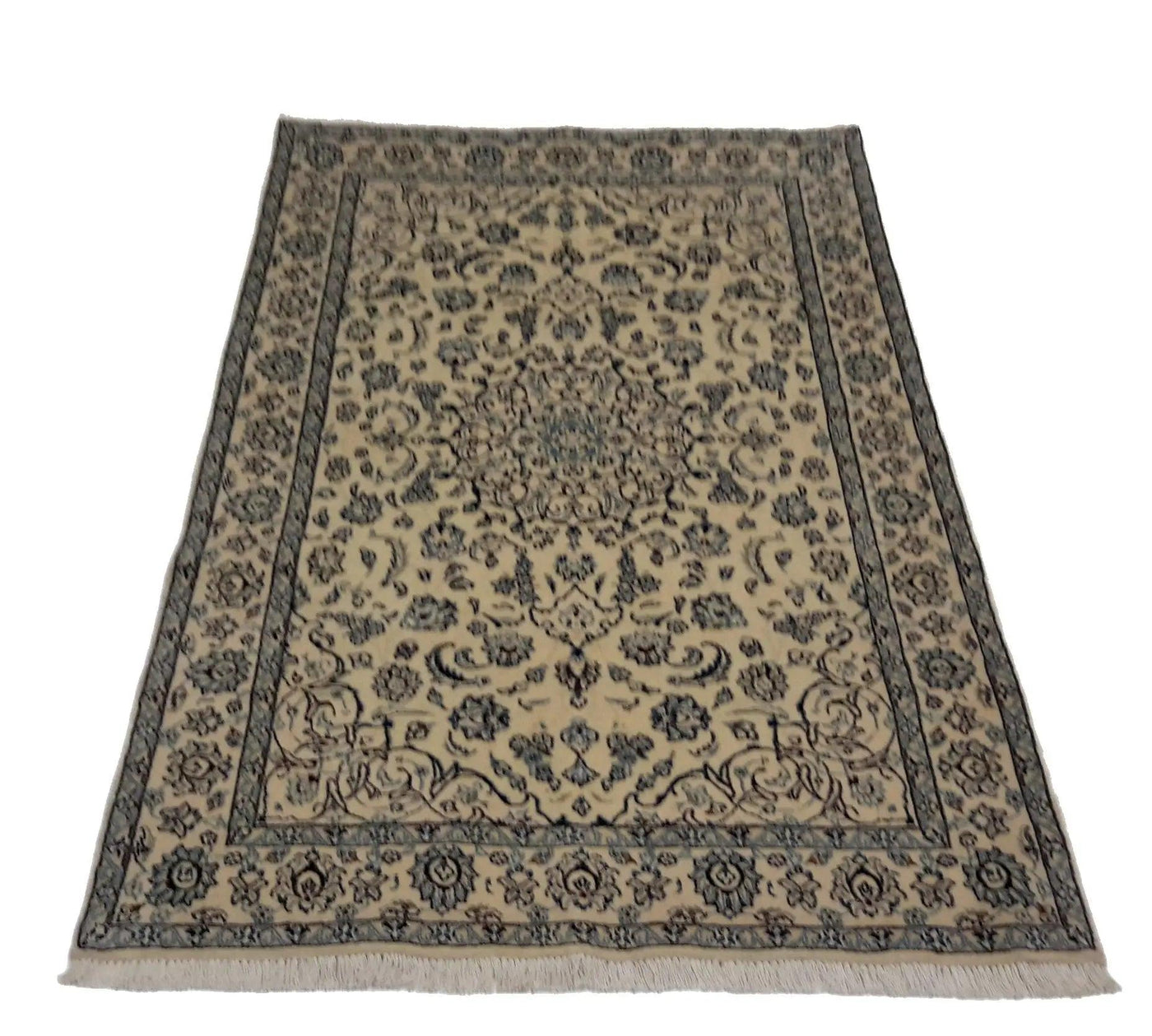 Canvello Hand Made Formal Medallion Silkroad Nain 9 Line Rug - 4'3'' X 6'8'' - Canvello