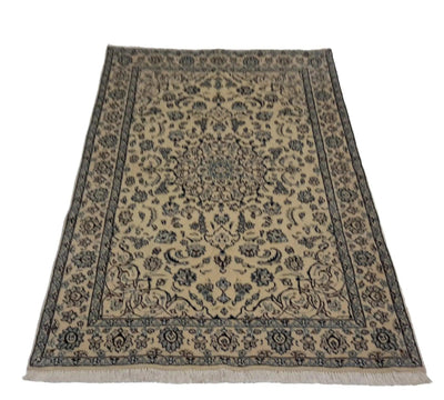 Canvello Hand Made Formal Medallion Silkroad Nain 9 Line Rug - 4'3'' X 6'8'' - Canvello