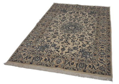 Canvello Hand Made Formal Medallion Silkroad Nain 9 Line Rug - 4'4'' X 6'8'' - Canvello