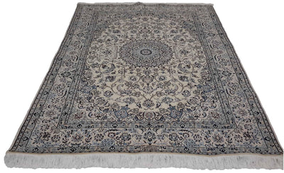 Canvello Hand Made Formal Medallion Silkroad Nain 9 Line Rug - 5'5'' X 7'8'' - Canvello