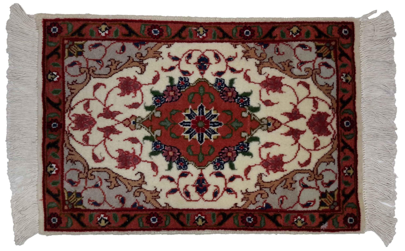 Canvello Hand Made Formal Medallion Silkroad Tabriz Rug - 1'0'' X 1'5'' - Canvello