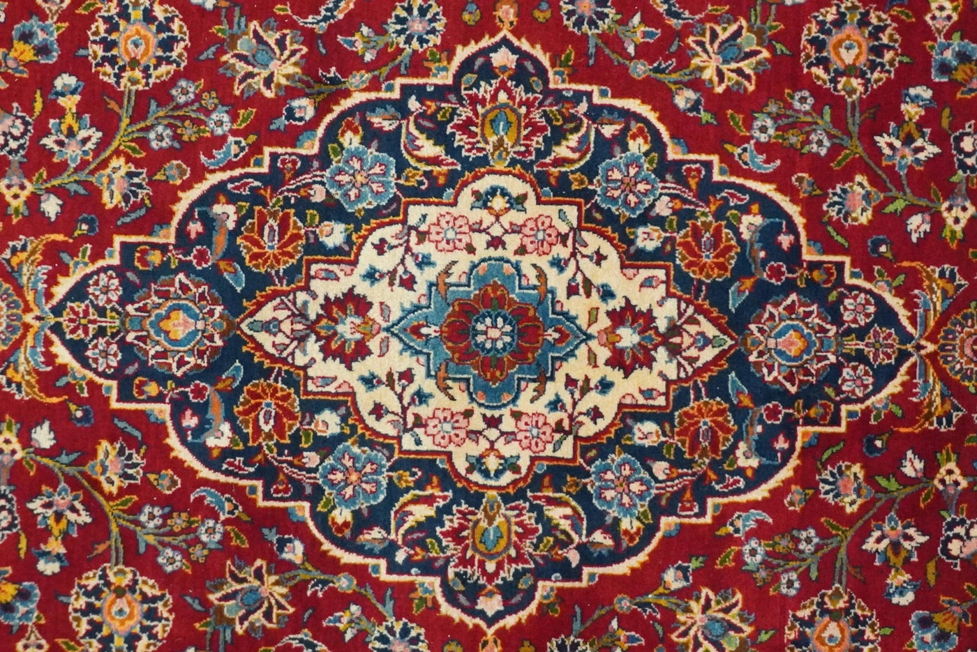 Canvello Hand Made Formal Medallion Silkroad Yamout Rug - 9'0'' X 12'7'' - Canvello