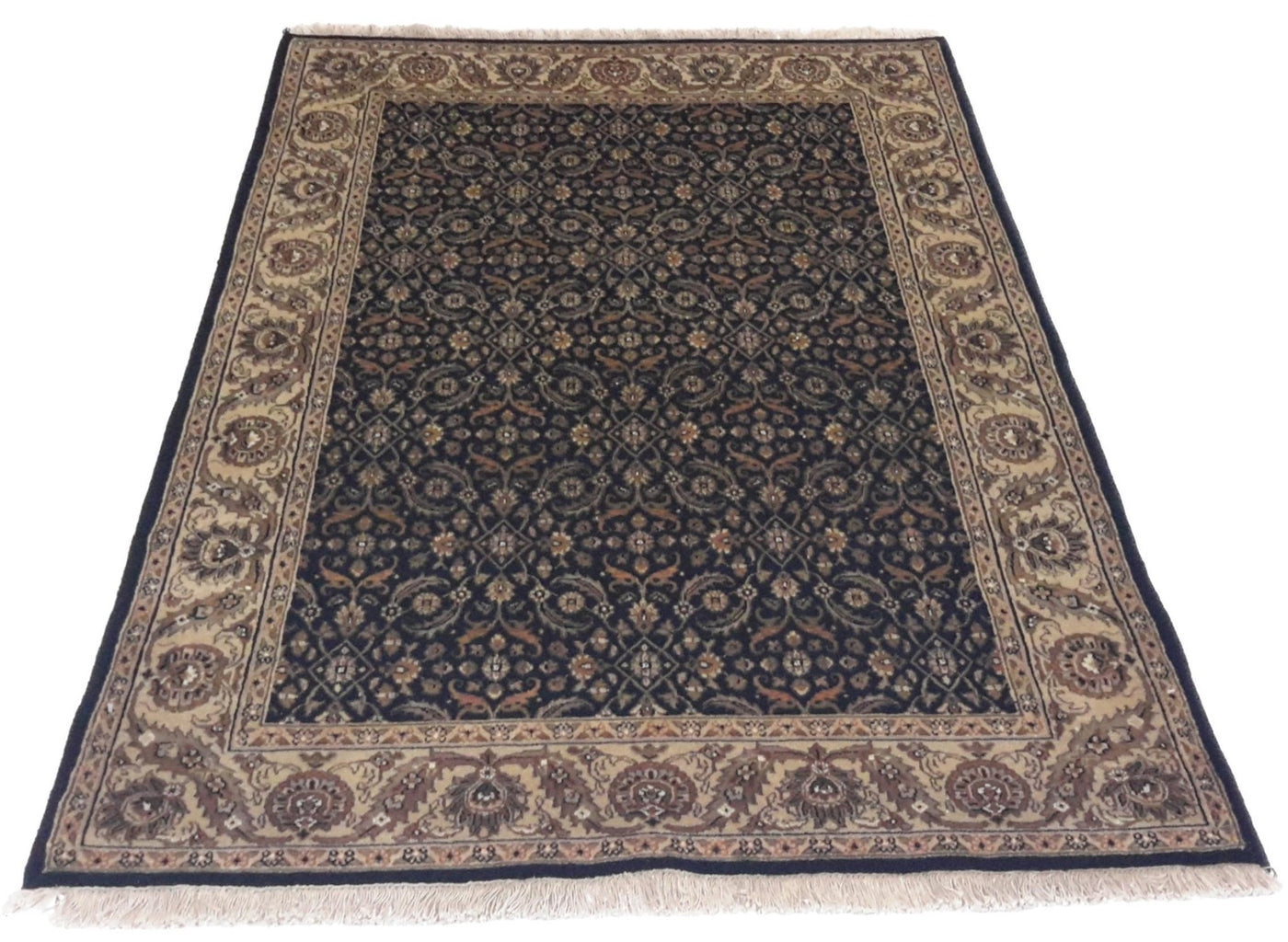 Canvello Hand Made Traditional All Over Indo Rug - 4'0'' X 5'2'' - Canvello