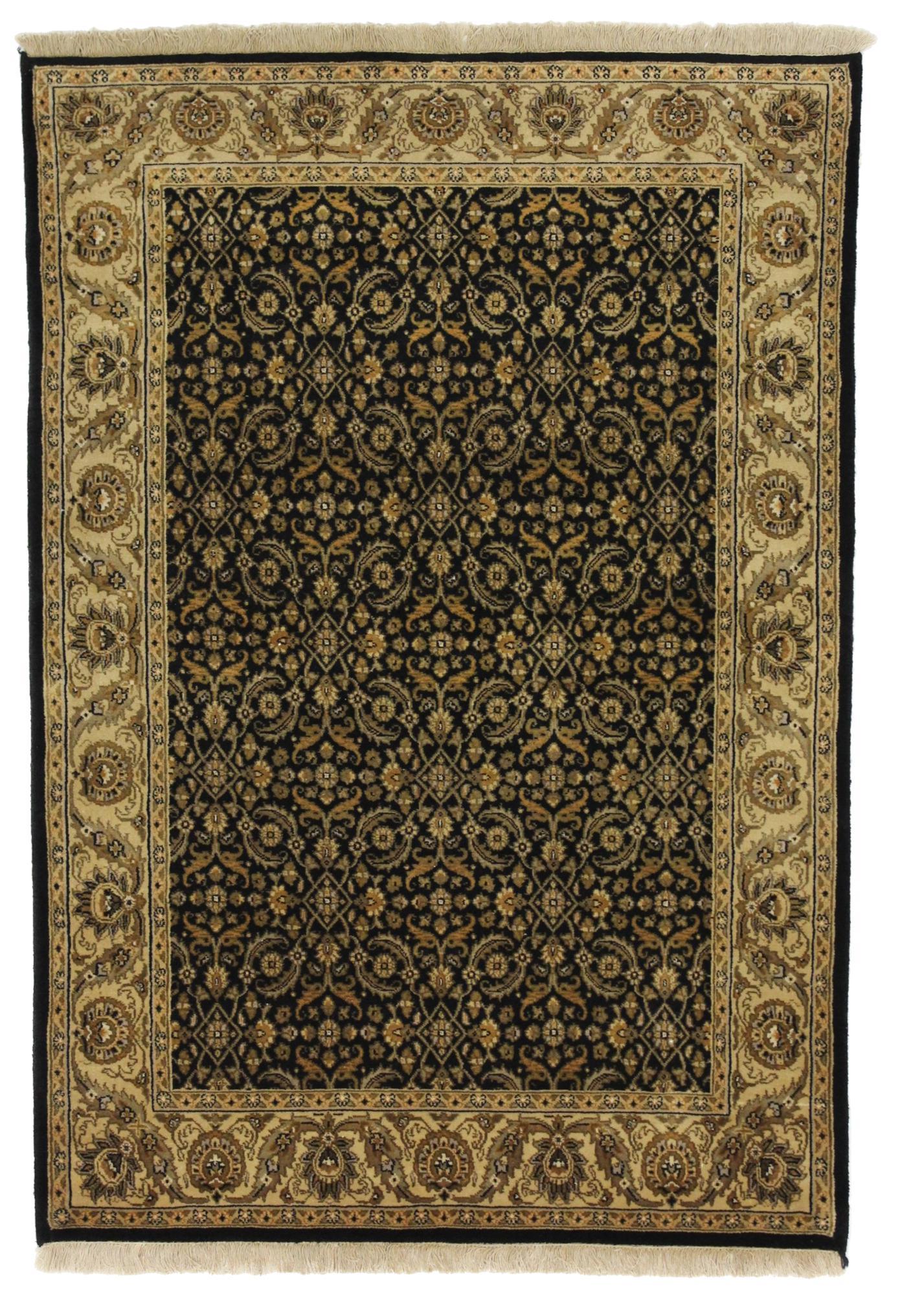 Canvello Hand Made Traditional All Over Indo Rug - 4'0'' X 5'2'' - Canvello