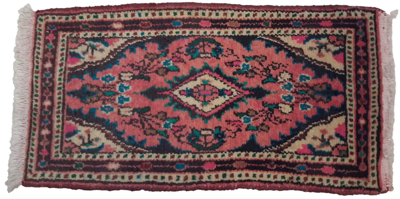 Canvello Hand Made Traditional Medallion Silkroad Hamadan Rug - 1'0'' X 2'2'' - Canvello