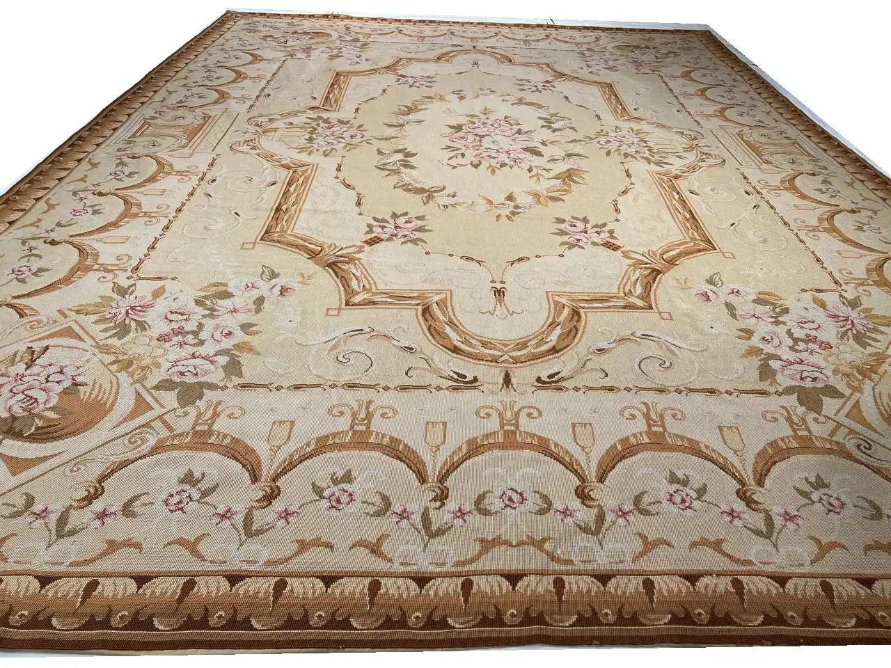 Canvello Handmade Beige Classic Aubusson Rug - 8'4" X 11'4" - Canvello