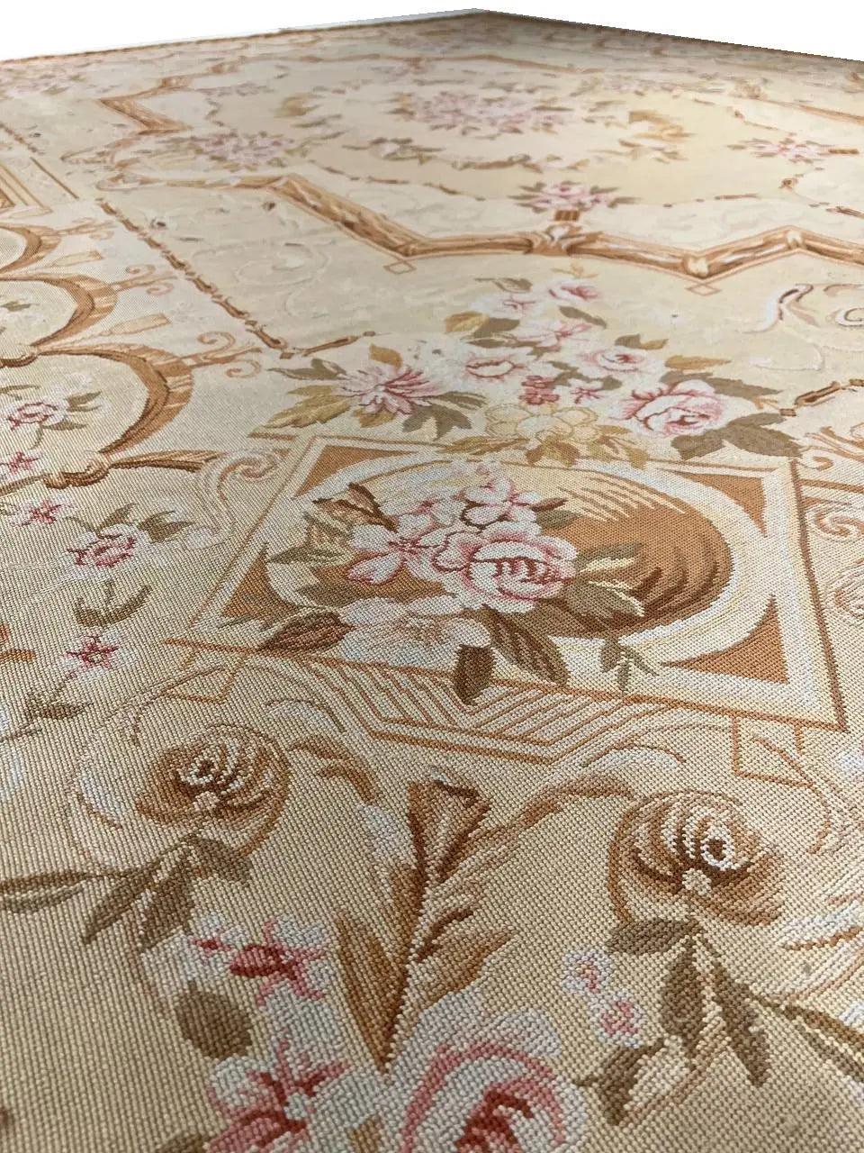 Canvello Handmade Beige Classic Aubusson Rug - 8'4" X 11'4" - Canvello