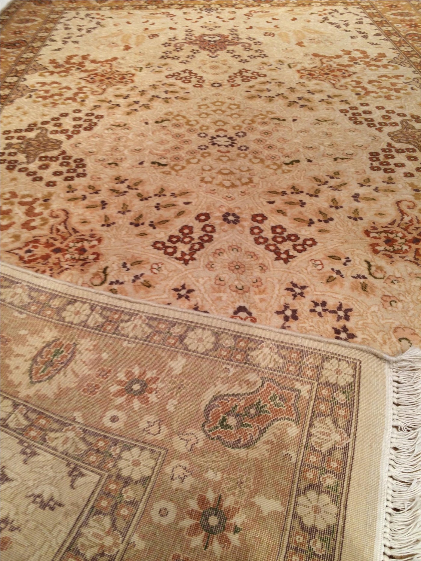 Canvello Handmade Beige fine Amritsar design Rug - 4'7'' X 7'6'' - Canvello