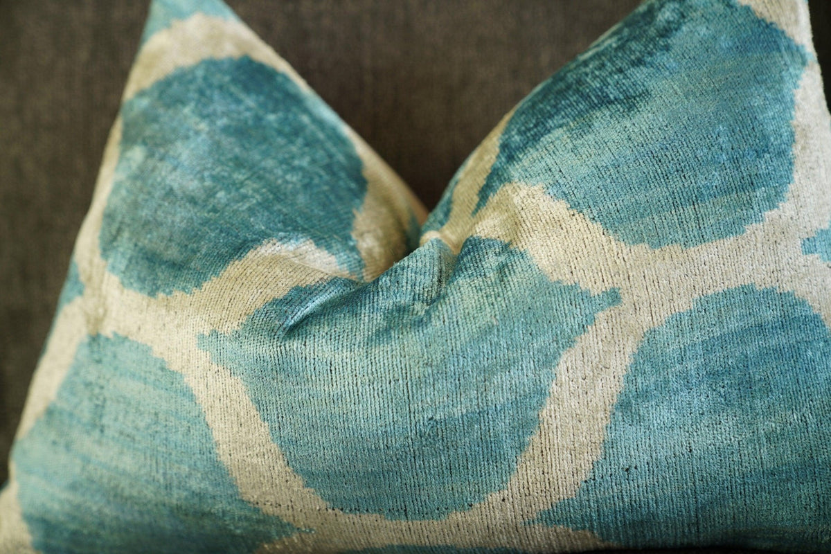 Canvello Handmade Blue Velvet Lumbar Pillow For Sofa - 16x24 in - Canvello
