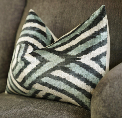 Canvello Handmade Decorative Gray Black Throw Pillows - 16x24 in - Canvello