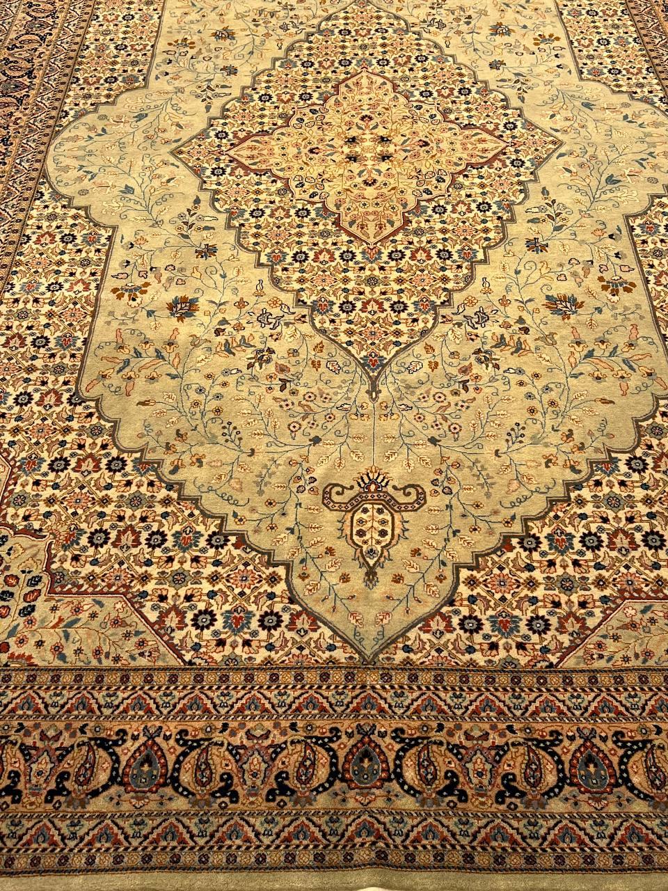 Canvello Handmade Fine Hand Knotted Tabriz Design Rug - 6'6'' X 10'3'' - Canvello