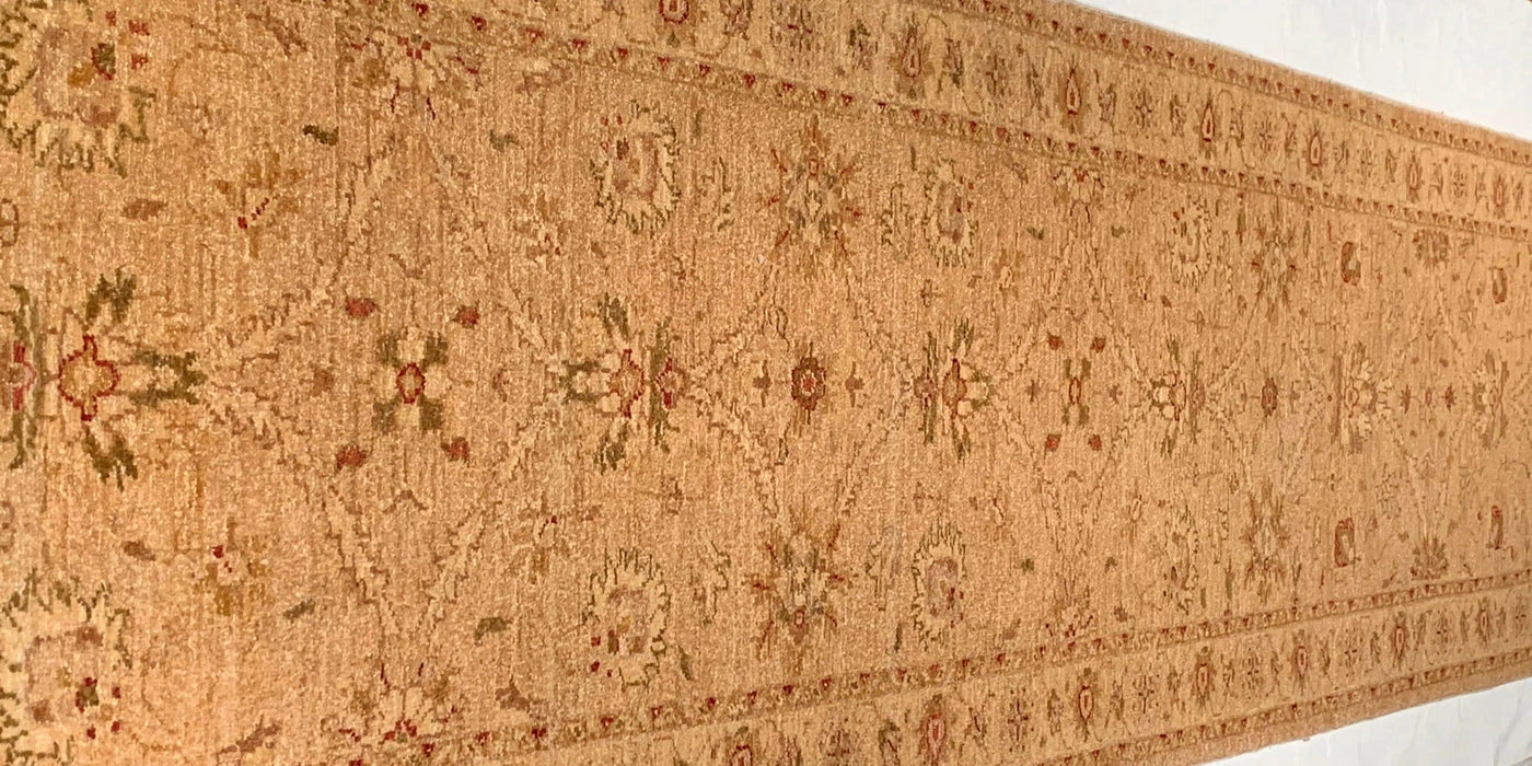 Ivory Fine Hand Knotted Farahan runner - 2'9'' X 17'6''