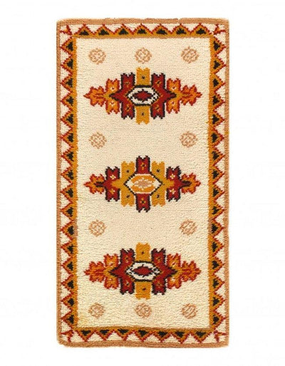 Ivory Fine Hand Knotted Moroccon Rug 2'3'' X 4'6''