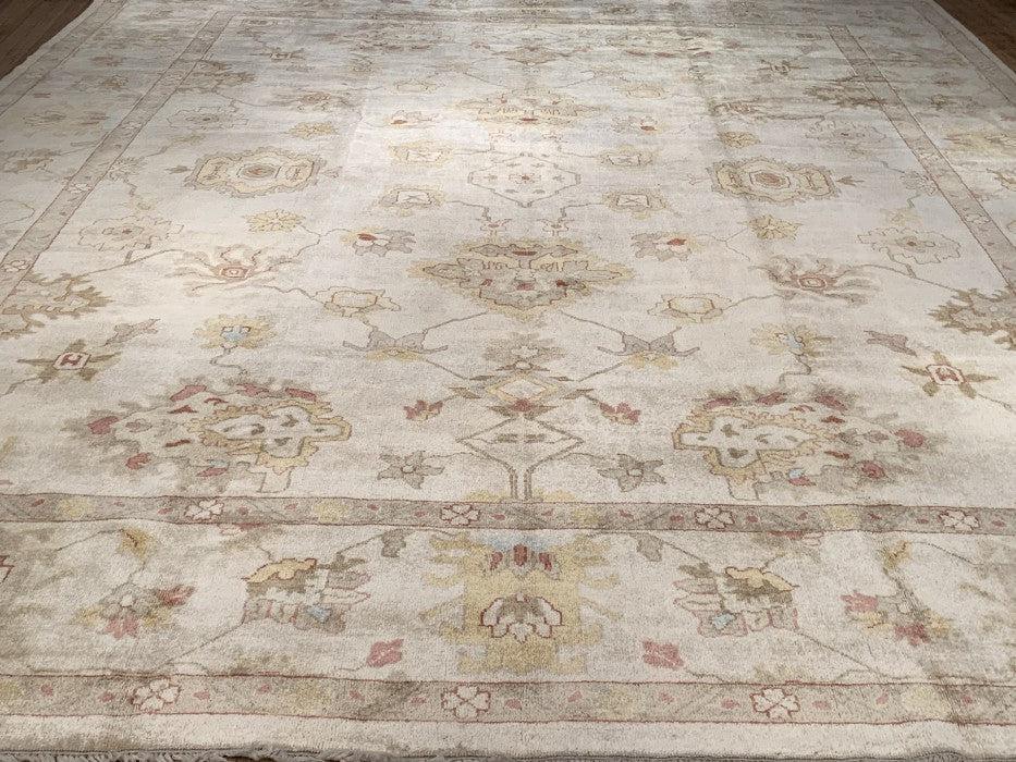 Canvello Ivory Fine Hand Knotted Oushak Rug 12' X 14' - Canvello