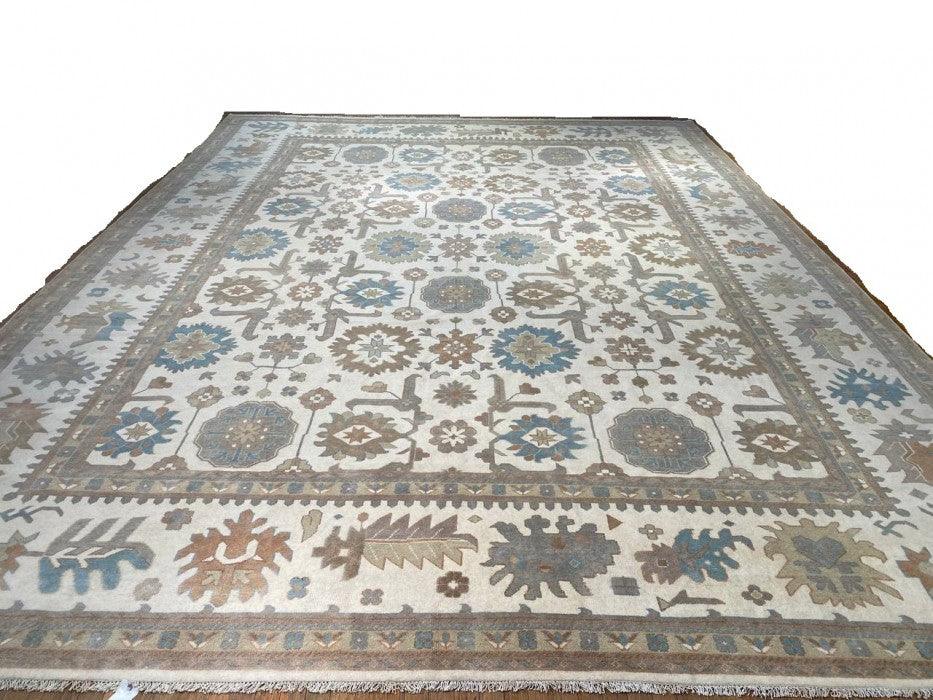 Canvello Ivory Fine Hand Knotted Oushak Rug 13'11'' X 18'' - Canvello