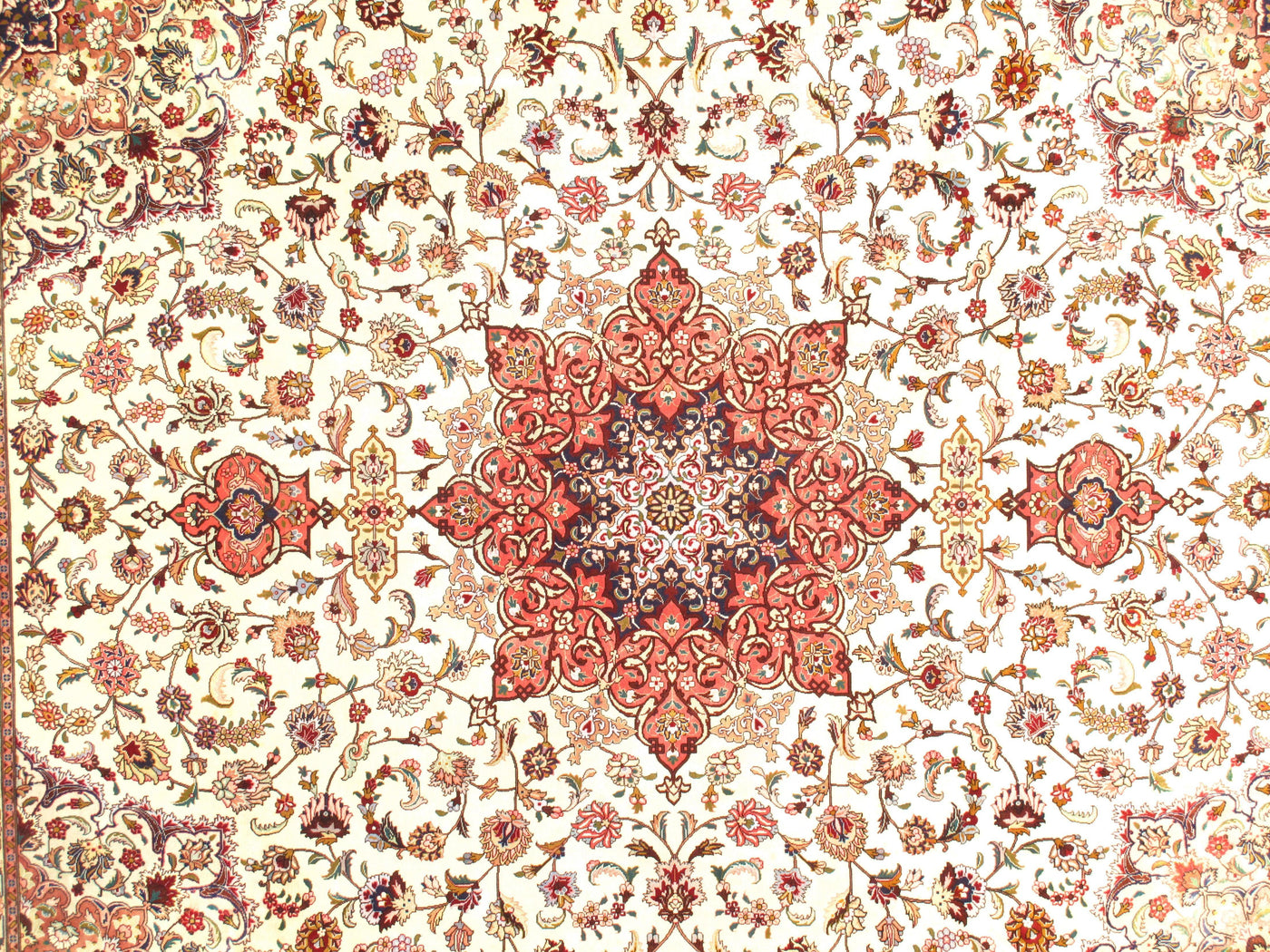 Ivory Persian Tabriz silk & wool Rug - 8 ' X 10'