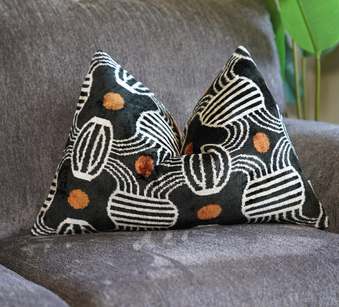 Canvello Black and White Pillows for Couch hotsell