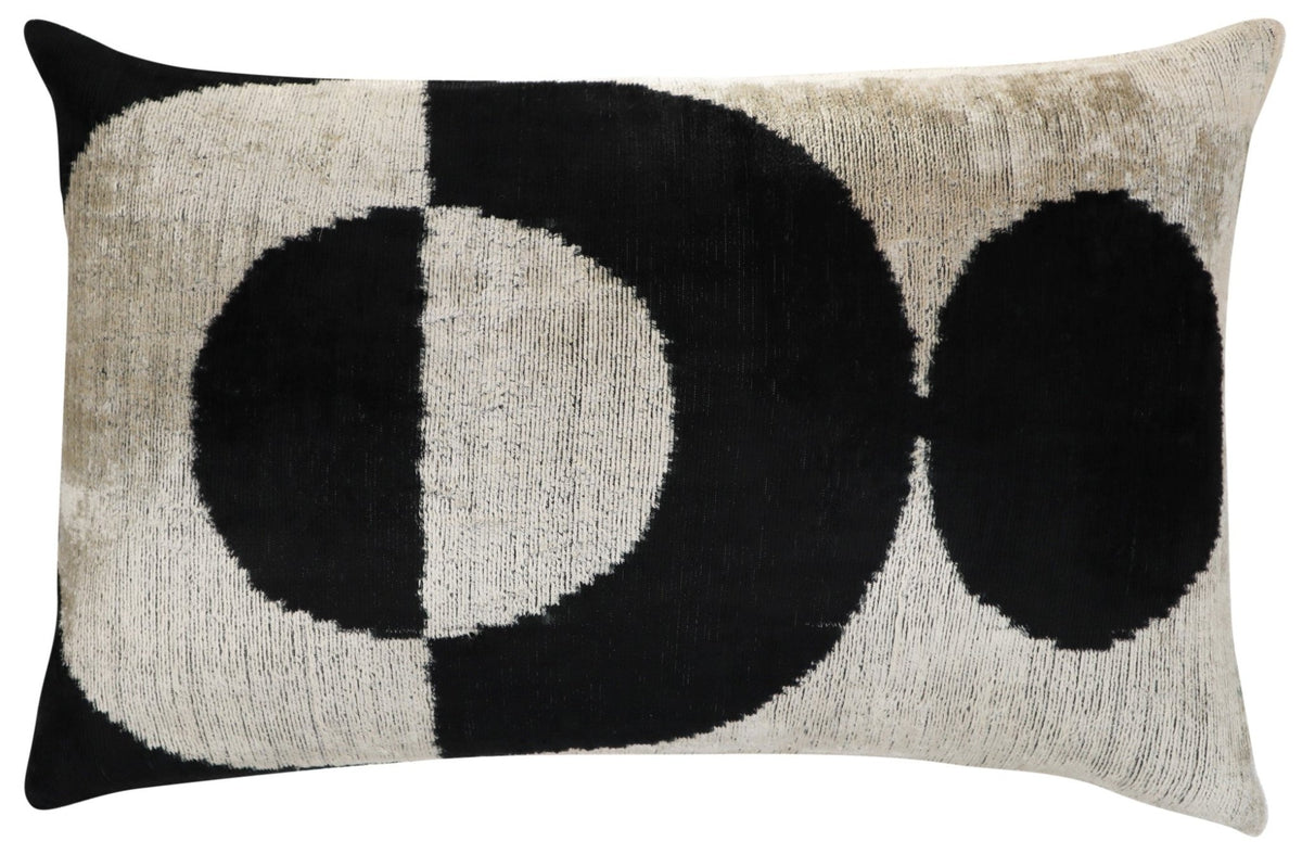 Canvello Luxury Decorative Black White Throw Pillow | 16 x 24 in (40 x 60 cm)