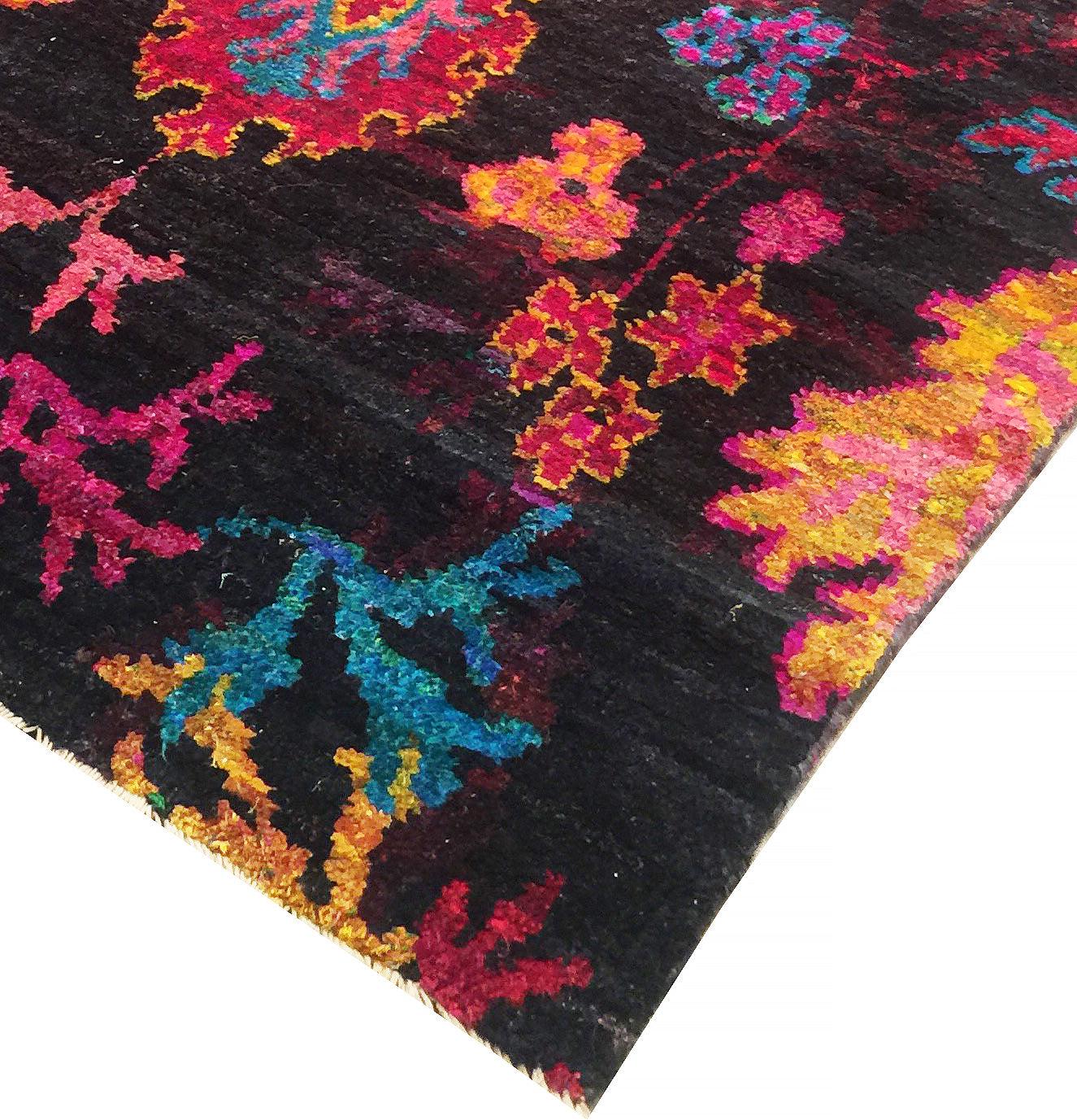 Canvello Modern Ikat Design Hand - Knotted Sari Silk Area Rug - 6'7" X 7'11" - Canvello