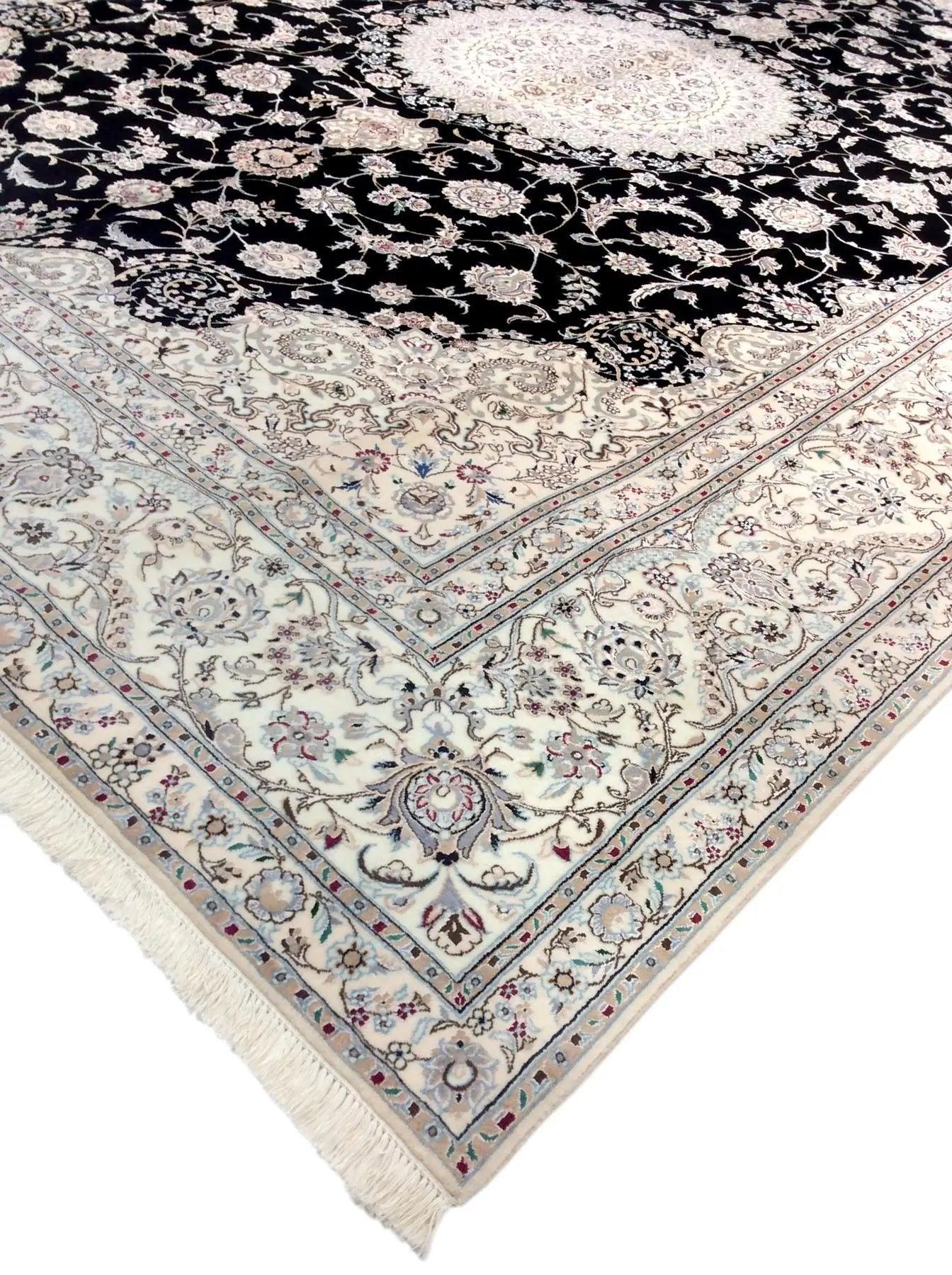 Canvello Nain Silkroad Black And Ivory Area Rug - 8'5" X 11'6" - Canvello