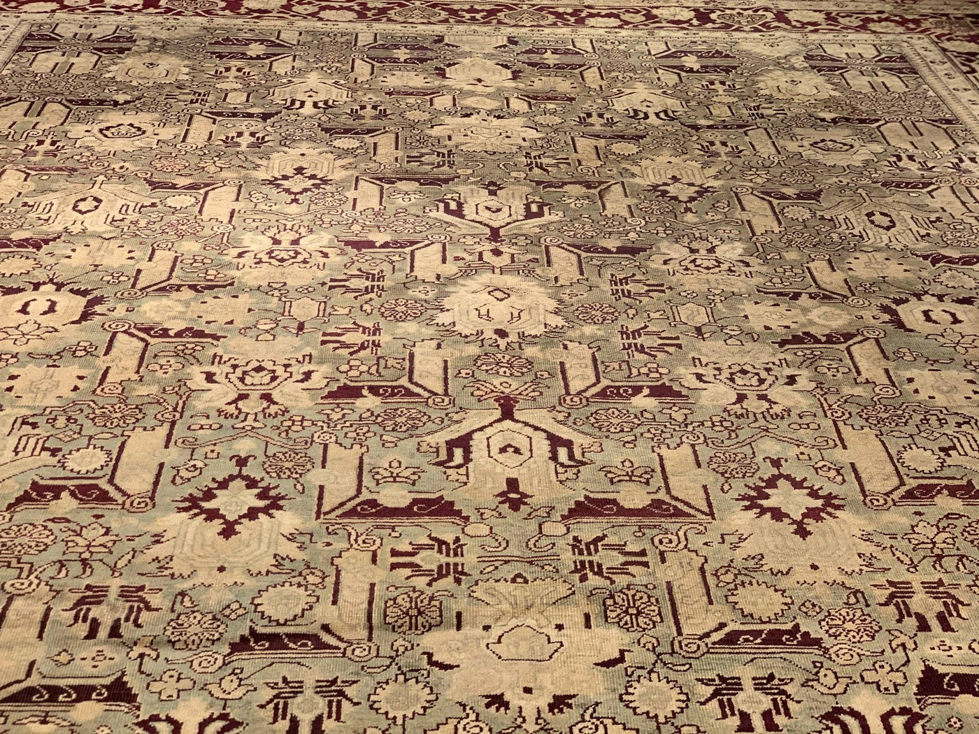 Canvello Olive Antique Amristar Rug - 10'2" X 12'8" - Canvello