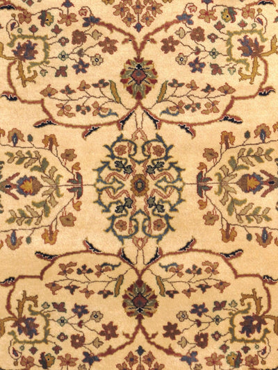 Canvello Sarouk Hand - Knotted Lamb's Wool Area Rug - 8'1" X 8'1" - Canvello