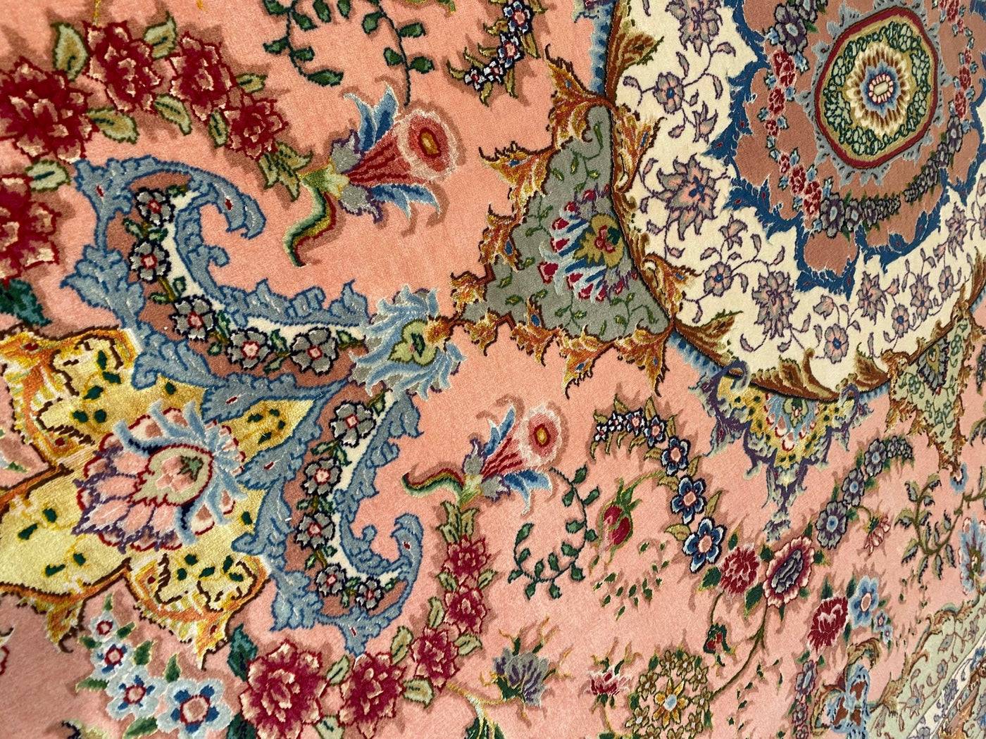 Canvello Silkroad 70 Raj Tabriz silk & wool Rug - 6'6'' X 10' - Canvello