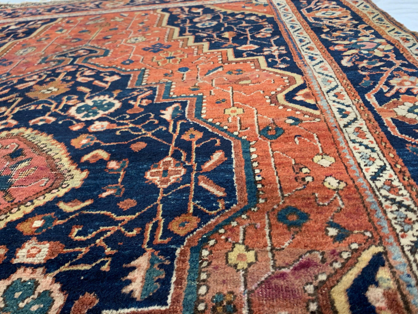 Canvello Persian Antique Farahan Rust And Blue Rug - 4'3'' X 6'8''