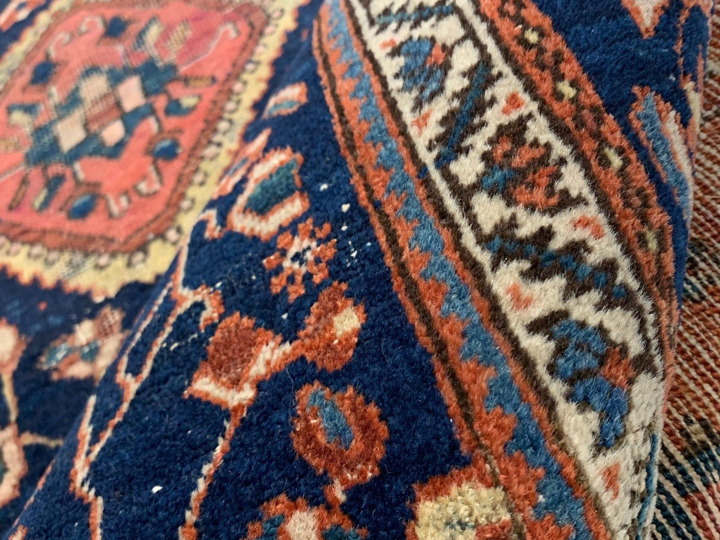 Canvello Silkroad Antique Farahan Rust And Blue Rug - 4'3'' X 6'8'' - Canvello