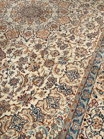 Canvello Silkroad Nain Silk & Wool Pile Rug - 6'9'' X 11' - Canvello