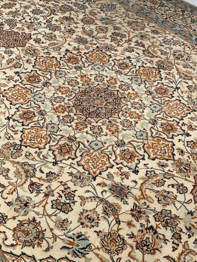 Canvello Silkroad Nain Silk & Wool Pile Rug - 6'9'' X 11' - Canvello