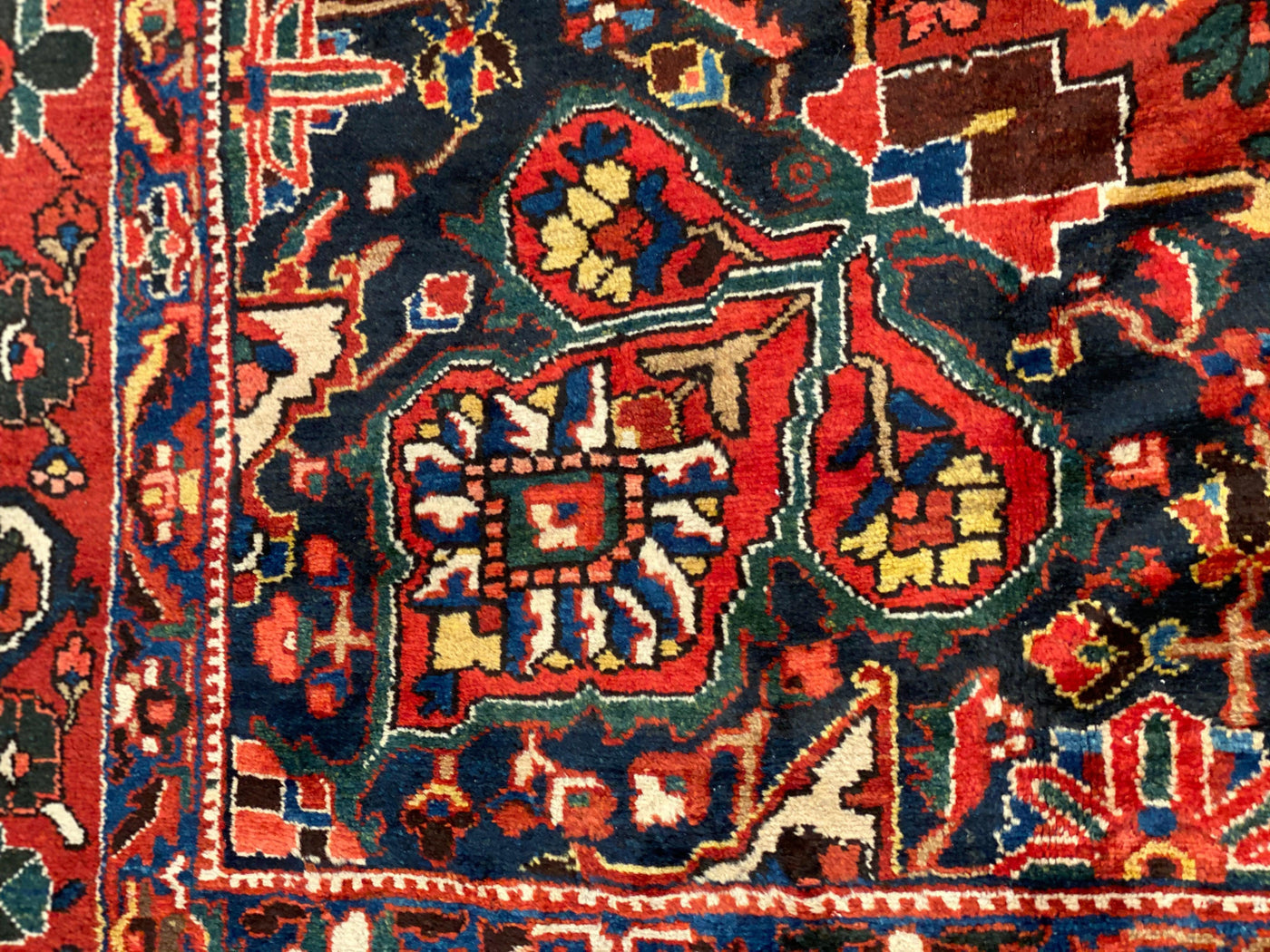 Canvello Persian Sami Antique Bakhtiari Rug - 11'2'' X 13'9''