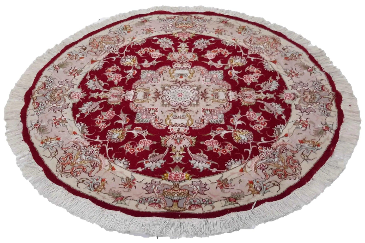 Canvello Silkroad Tabriz Round Rug In Living Room - 3'2'' X 3'2'' - Canvello