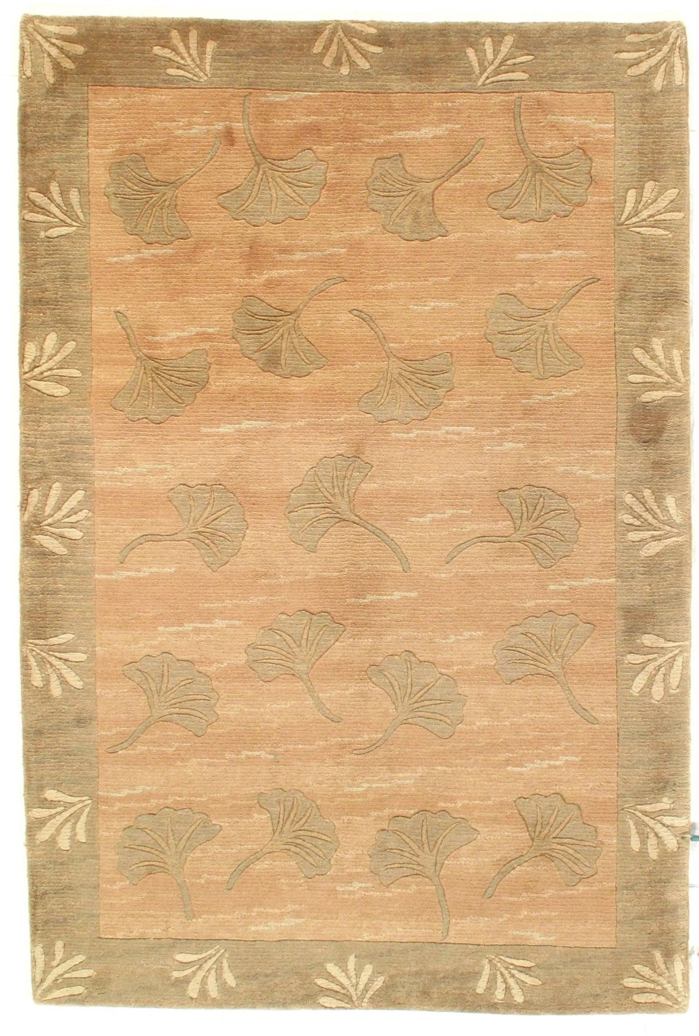 Canvello Tibetan Japanese Leaf Wool Rug - 4′1" × 6′1" - Canvello