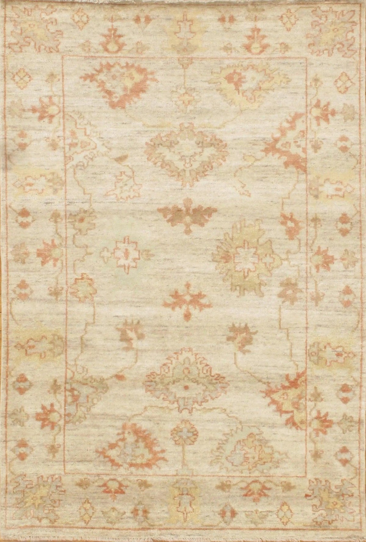 Canvello Traditional Beige Oushak Rug - 4' X 6'