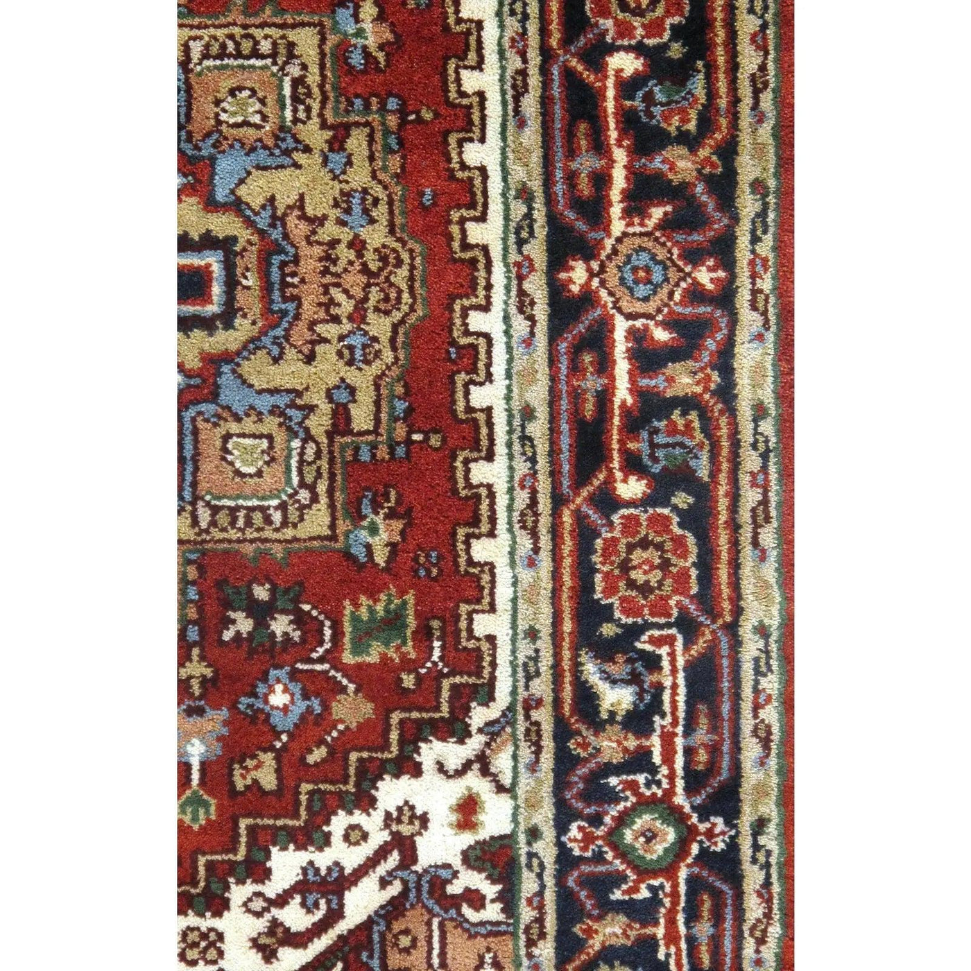 Traditional Fine Serapi Design Hand-Knotted Rug - 4' X 6'