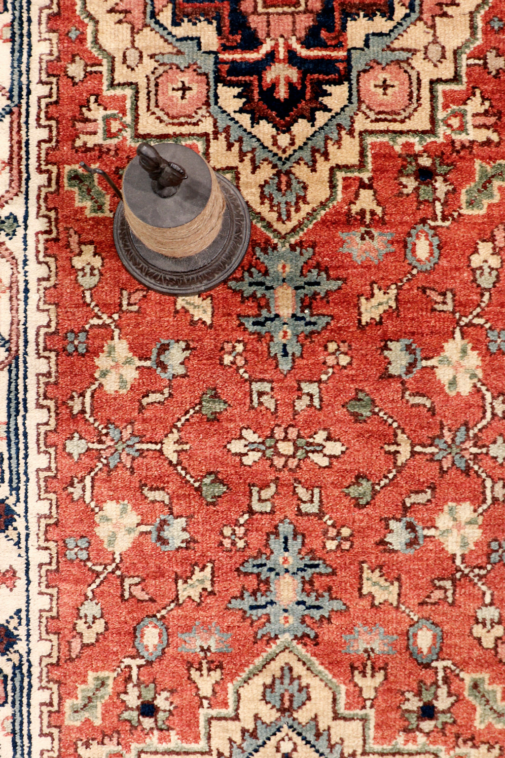 Serapi Geometric Hand-Knotted Wool Area Rug